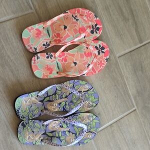 Vera Bradley Pink and Purple Floral Sandals